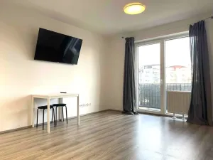 Pronájem bytu 2+kk, Praha, Za černým mostem, 50 m2