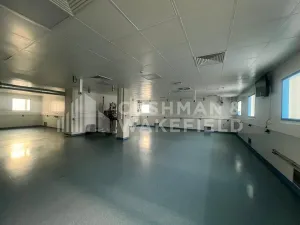 Prodej výrobních prostor, Hradec Králové, Vážní, 3866 m2