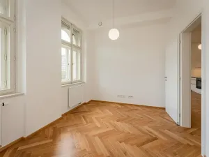 Pronájem bytu 2+kk, Praha - Žižkov, Seifertova, 46 m2