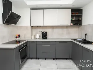 Prodej rodinného domu, Nechanice, 180 m2