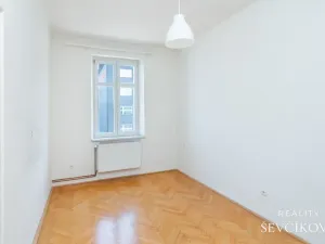 Prodej bytu 2+1, Hradec Králové, Pospíšilova, 69 m2