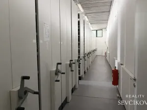 Pronájem komerční nemovitosti, Hradec Králové, Zemědělská, 695 m2