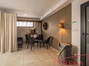 Prodej chalupy, Staré Město, 300 m2