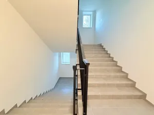 Pronájem bytu 2+kk, Milovice, Slepá, 53 m2