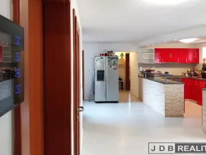 Prodej rodinného domu, Mělník, 147 m2