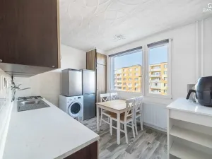 Prodej bytu 3+1, Plzeň, Nýřanská, 63 m2