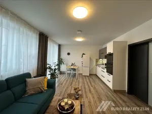 Pronájem bytu 1+kk, Otrokovice, Nábřeží, 38 m2