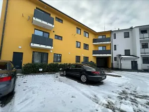 Pronájem bytu 1+kk, Otrokovice, Nábřeží, 38 m2