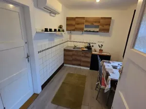 Pronájem bytu 1+kk, Praha - Modřany, Nesvadbova, 20 m2