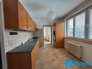 Prodej bytu 3+1, Žižice, 75 m2