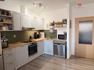 Pronájem bytu 2+kk, Neveklov, náměstí Jana Heřmana, 69 m2