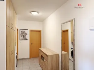 Pronájem bytu 2+kk, Neveklov, náměstí Jana Heřmana, 69 m2