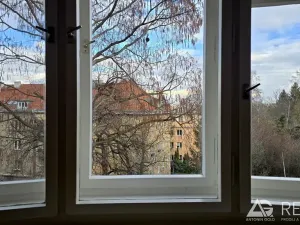 Pronájem bytu 1+kk, Praha - Bubeneč, Terronská, 25 m2