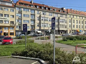 Pronájem bytu 1+kk, Praha - Bubeneč, Terronská, 25 m2