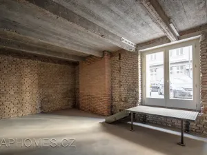 Pronájem obchodního prostoru, Praha - Nové Město, Podskalská, 82 m2