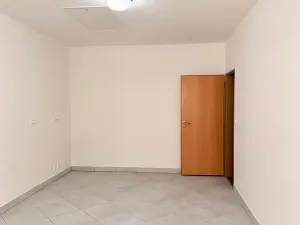 Pronájem bytu 1+kk, Praha - Žižkov, Seifertova, 21 m2