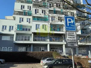 Pronájem garážového stání, Olomouc, Okružní, 12 m2