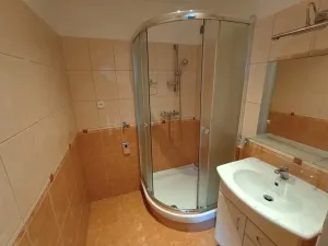 Pronájem bytu 3+1, Praha - Hlubočepy, Lamačova, 75 m2