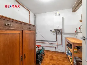 Prodej rodinného domu, Oselce, 168 m2