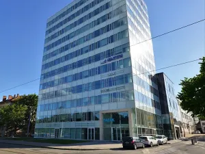 Pronájem kanceláře, Brno, Jana Babáka, 546 m2