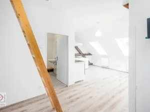 Pronájem bytu 1+kk, České Budějovice, Matice školské, 35 m2