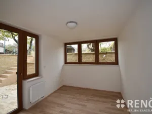 Pronájem bytu 2+kk, Brno, Churého, 41 m2