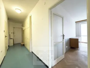 Pronájem bytu 3+1, Praha - Dejvice, Kozlovská, 77 m2