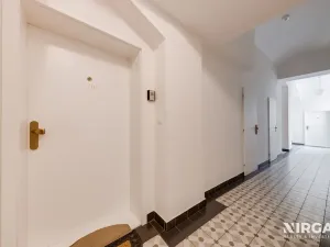 Prodej bytu 1+kk, Praha - Bubeneč, U studánky, 23 m2