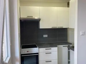 Prodej bytu 1+kk, Ostrava - Poruba, náměstí Družby, 28 m2