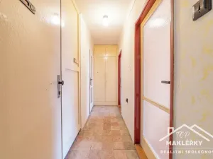 Prodej bytu 3+1, Velký Osek, Komenského, 56 m2