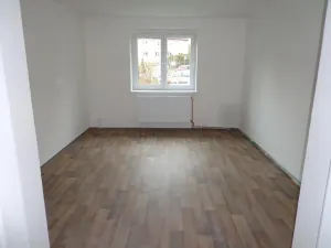 Pronájem bytu 1+1, Bílina, Sídliště SHD, 35 m2