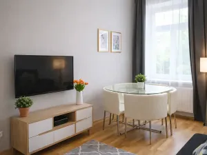 Pronájem bytu 2+kk, Praha - Vinohrady, Varšavská, 35 m2
