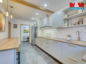 Prodej rodinného domu, Černošice, Komenského, 250 m2