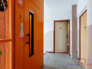 Prodej bytu 3+1, Karlovy Vary, Východní, 68 m2