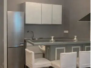 Pronájem bytu 2+kk, Praha - Karlín, Pernerova, 55 m2