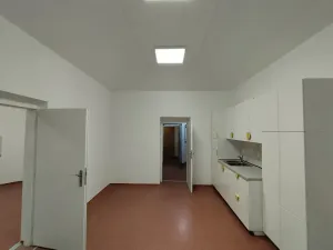 Pronájem kanceláře, Praha - Holešovice, Dobrovského, 110 m2