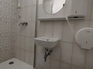 Pronájem kanceláře, Praha - Holešovice, Dobrovského, 110 m2