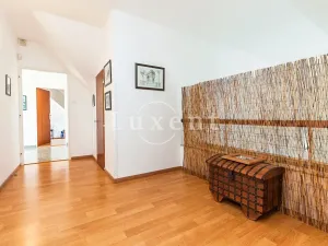 Pronájem kanceláře, Praha - Kunratice, Ke hrádku, 417 m2