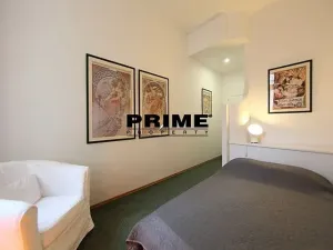 Pronájem bytu 3+1, Praha - Nové Město, Odborů, 87 m2