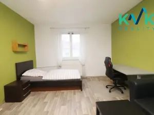 Prodej bytu 3+1, Karlovy Vary, I. P. Pavlova, 83 m2