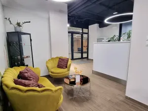 Prodej obchodního prostoru, Praha, 165 m2