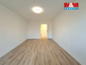 Prodej bytu 2+1, Ostrov, Luční, 71 m2