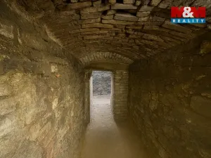 Prodej restaurace, Jílové u Prahy, Masarykovo náměstí, 68 m2