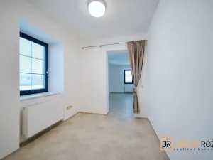 Pronájem bytu 3+kk, Vrchlabí, Na bělidle, 84 m2
