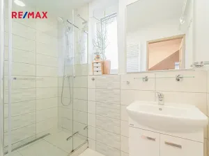 Prodej rodinného domu, Svinařov, Za Křenovkou, 160 m2