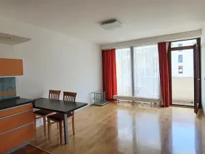 Pronájem bytu 2+kk, Praha - Holešovice, Poupětova, 51 m2