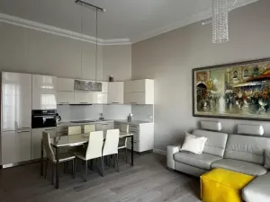 Prodej bytu 3+kk, Karlovy Vary, Divadelní náměstí, 147 m2