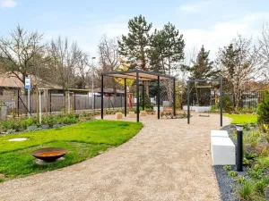 Pronájem bytu 2+kk, Praha - Troja, Pod Hrachovkou, 47 m2