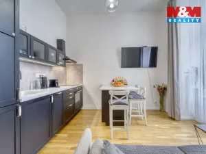Prodej bytu 1+kk, Praha - Vinohrady, Římská, 35 m2