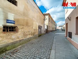 Prodej obchodního prostoru, Polička - Polička-Město, Komenského, 476 m2